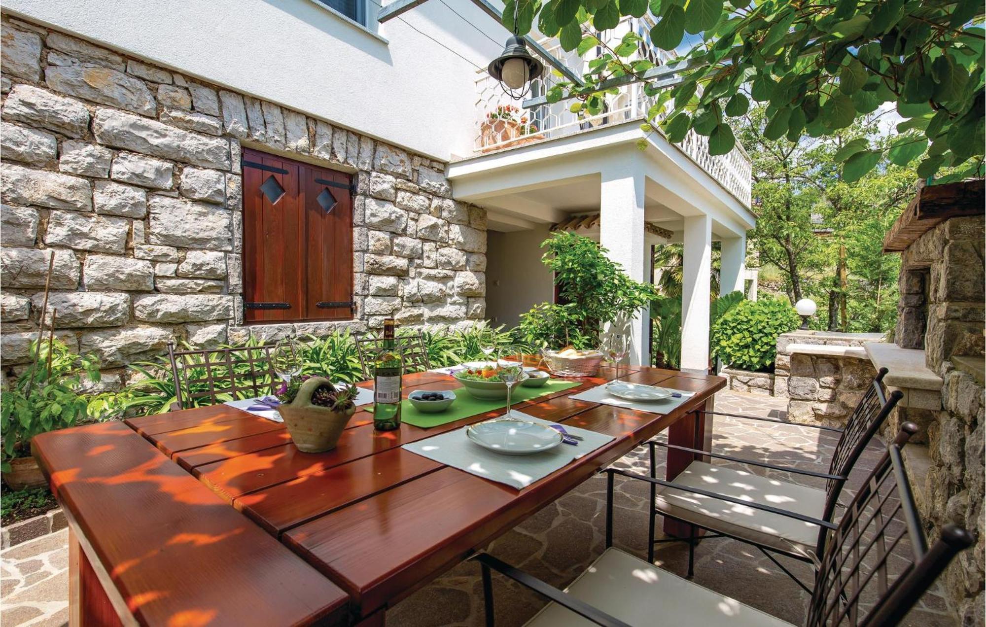 Lovely Home In Matulji With Outdoor Swimming Pool エクステリア 写真