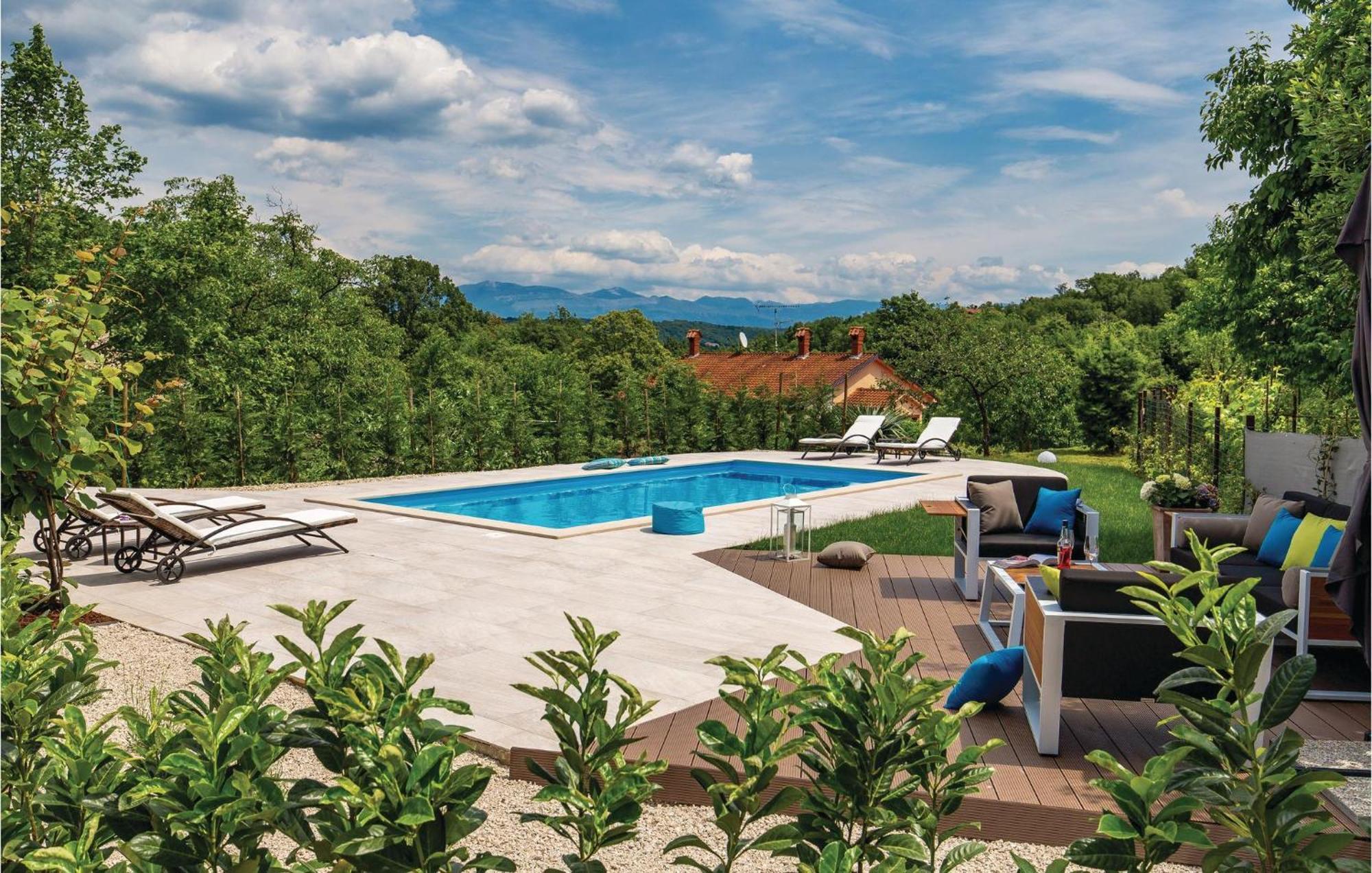Lovely Home In Matulji With Outdoor Swimming Pool エクステリア 写真